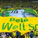 Brazilian fans send support to Pelé, hospitalized, before the game against Cameroon: 'Get well soon' - Reproduction