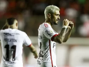 Gol no fim deixa primeiro turno indefinido entre Flamengo e Botafogo