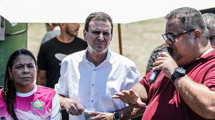 Eduardo Paes no lançamento da pedra fundamental da reforma do estádio da Portuguesa (RJ)