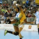 Brasil joga só um tempo, bate Argentina e leva penta no handebol feminino - EFE/José Méndez 
