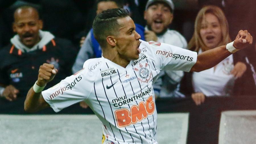 Pedrinho é o artilheiro do Corinthians no Campeonato Brasileiro, com três gols em cinco jogos - Marcello Zambrana/AGIF