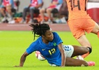 Pia promete mais chances para Ludmila, que fez 1º gol oficial pela seleção