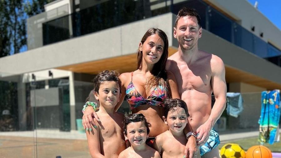 Lionel Messi curte dia de piscina com a família na Argentina - Reprodução/Instagram