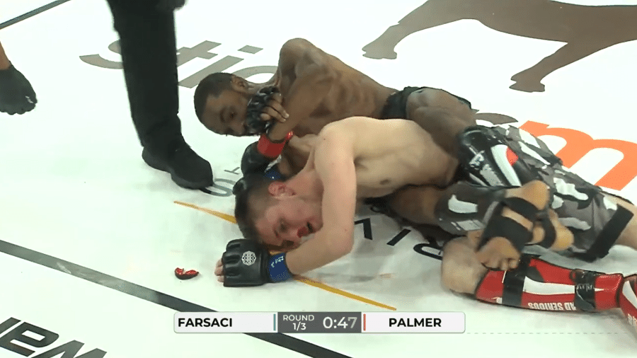 Norte-americano Cole Farsaci sofre séria lesão em sua primeira luta de MMA  - Reprodução