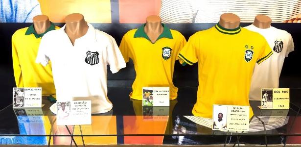 Exposição no interior de São Paulo exibe 25 reproduções de camisas  utilizadas por Pelé - Lance!