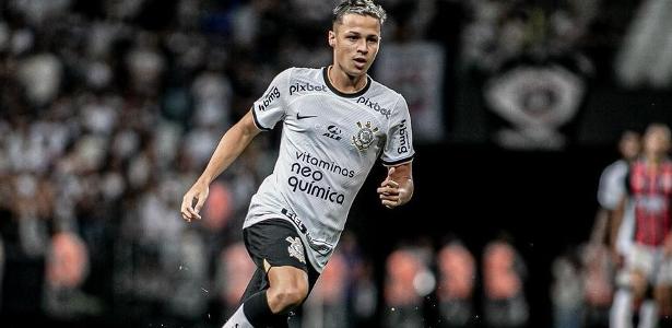 FIM DO CONTRATO?? Matheus Araújo completa um mês sem ser relacionado no Corinthians