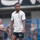 Corinthians quebra silêncio sobre lesão de Palacios e quer substituto