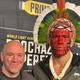 UFC: Quem é o cacique que faz 'preparação espiritual' de Alex Poatan