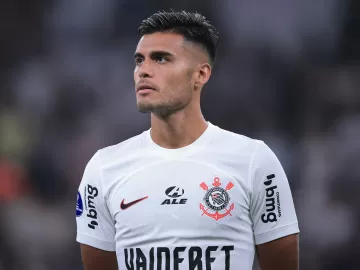 Corinthians admite prejuízo e espera proposta para vender Fausto Vera