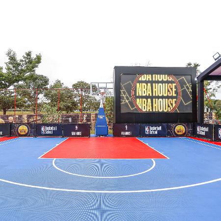 Quadra externa da NBA House Quadra externa da NBA House