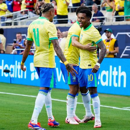 Rodrygo celebra gol marcado em amistoso disputado entre EUA x Brasil