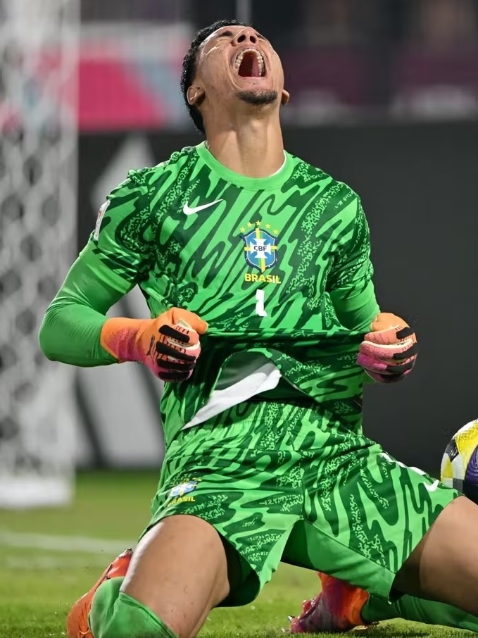 Mundial sub-17: João Pedro brilha e Brasil bate Paraguai nos pênaltis