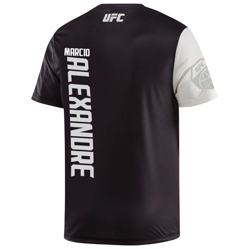Apesar do erro na camisa de Machida, foi feita uma para Marcio "Lyoto" Alexandre com o nome certo - Divulgação/Reebok