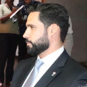 Roberto Dantas, diretor jurídico do Vitória, durante julgamento do Ba-VI no TJD - Maurícia da Matta/E.C. Vitória - Maurícia da Matta/E.C. Vitória