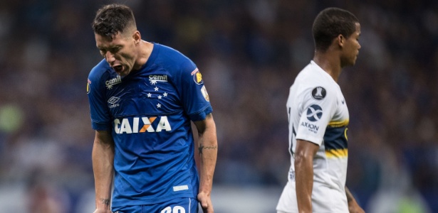 Thiago Neves está na mira do Grêmio para 2019. O meia-atacante desejou mensagem a Renato Gaúcho - Pedro Vale/AGIF
