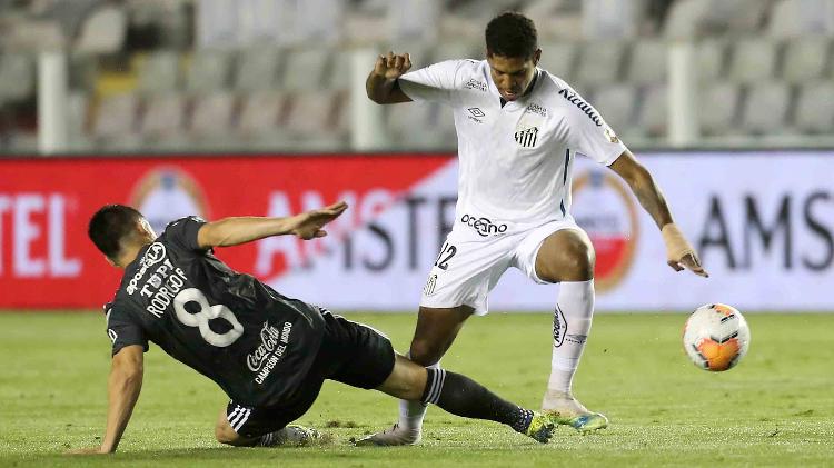 Raniel vs. Olimpia - Guilherme Dionizio - Pool / Getty Images - Guilherme Dionizio - Pool / Getty Images