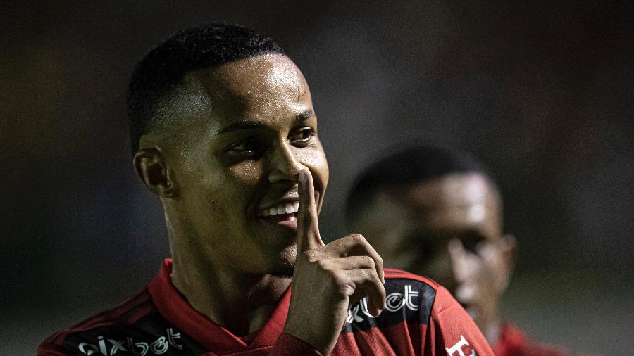 Jovem atacante Lázaro foi um dos destaques do Flamengo na final da Supercopa do Brasil - Jorge Rodrigues/AGIF