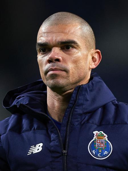 Pepe, do Porto, em partida contra o Famalicão pelo Campeonato Português. - Quality Sport Images/Getty Images