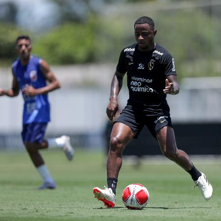 Diego Palacios durante treino do Corinthians