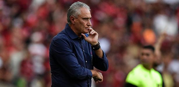 Tite relembra trajetória vitoriosa e destaca importância da consistência no Flamengo.