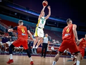 Seleção masculina de basquete bate Montenegro e estreia com vitória no Pré-Olímpico
