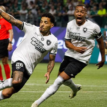 Gregore comemora gol em Palmeiras x Botafogo, duelo do Campeonato Brasileiro