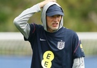 Tremblement de terre, tirs et climat extrême : l'Angleterre vit une pré-Coupe du Monde chaotique
