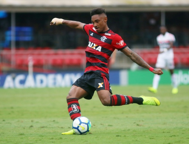 Vitinho deu trabalho à defesa do São Paulo, mas perdeu grande chance no final - Divulgação/Flamengo