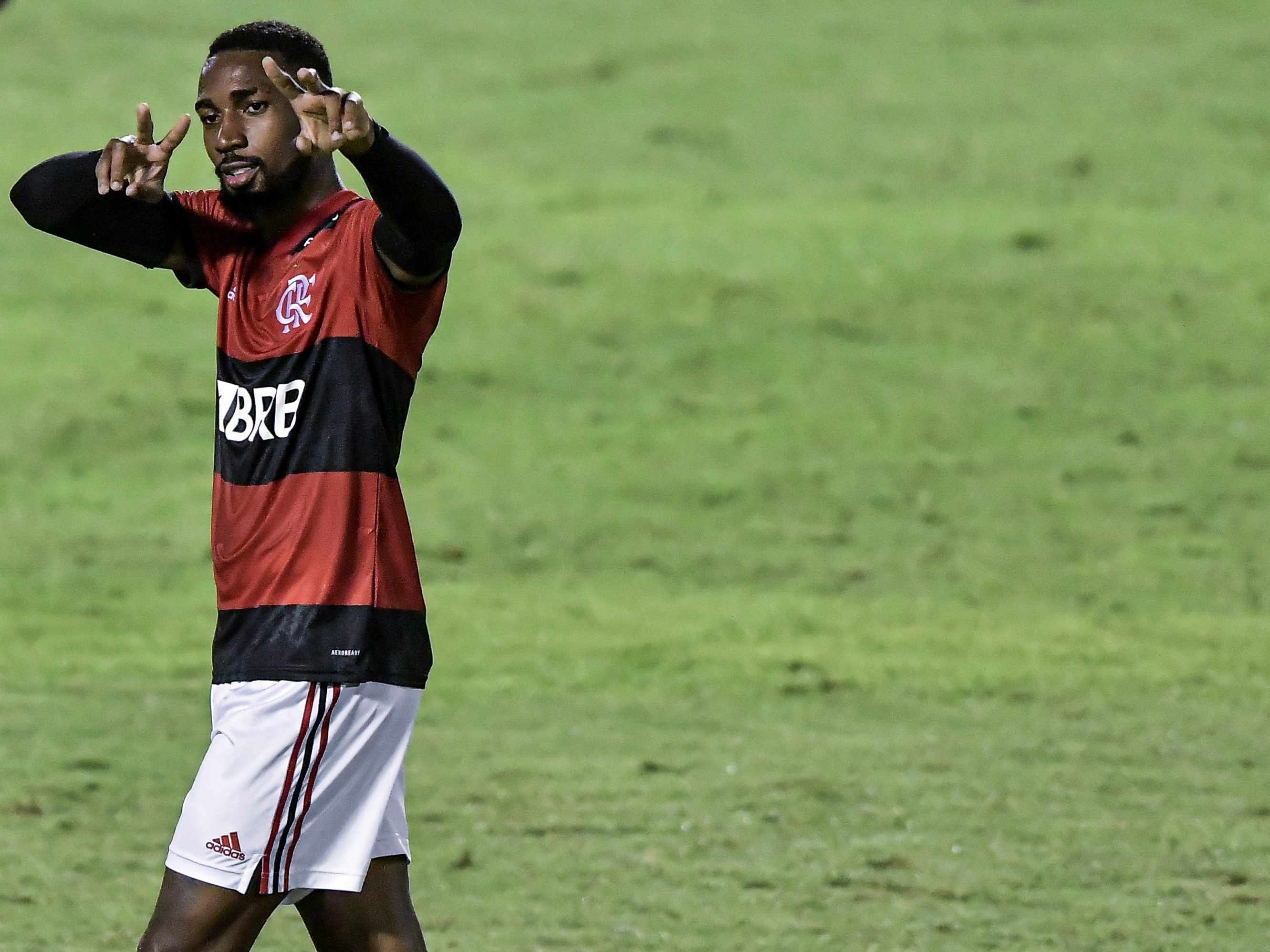 Classificação do Olympique de Marselha para Champions irá render milhões ao  Flamengo por venda de Gerson - 23/05/2022 - UOL Esporte