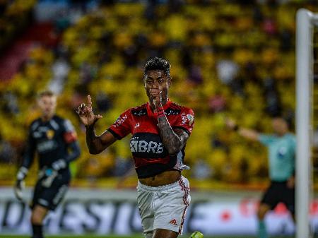 Notícias do Flamengo hoje: resposta de Bruno Henrique ao Palmeiras, Rodrigo  Caio de saída e tudo sobre jogo contra o Vasco