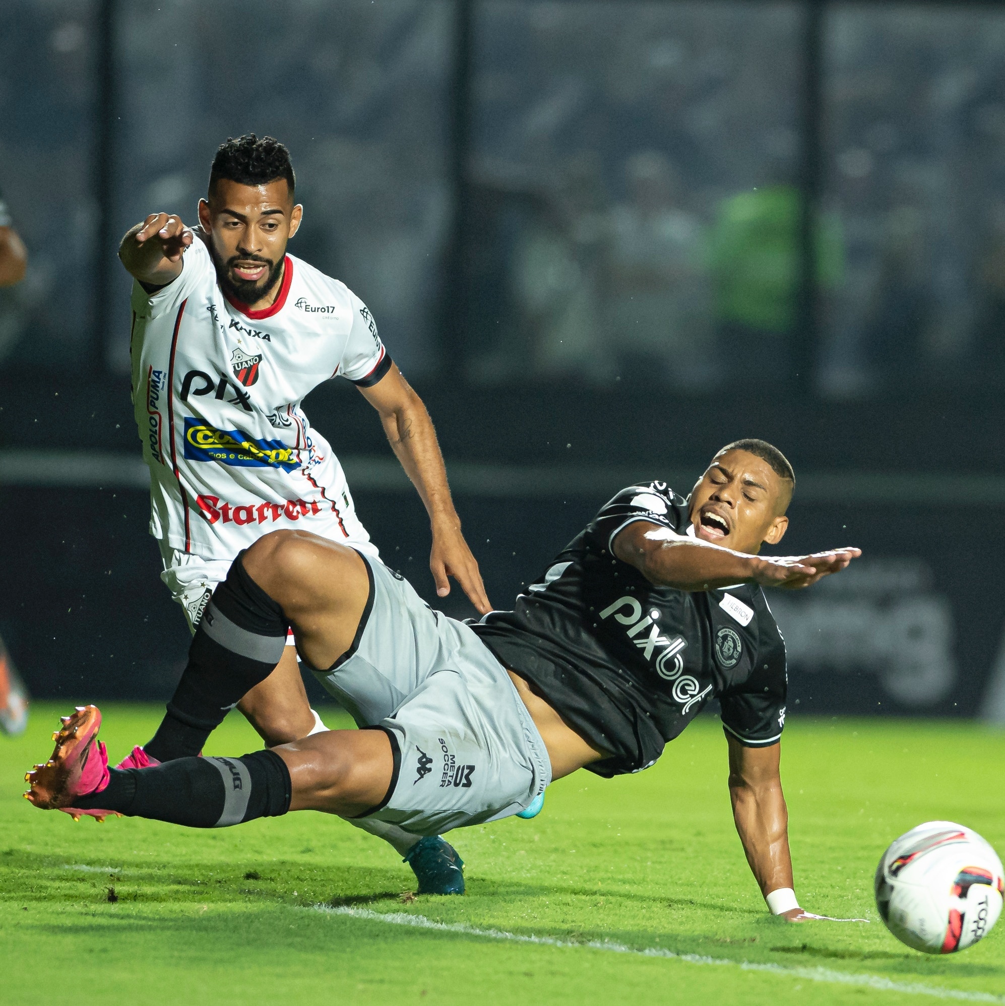 São Paulo empata com Vasco e segue sem vencer fora de casa no