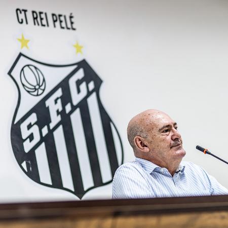 Presidente Andres Rueda, no CT Rei Pelé