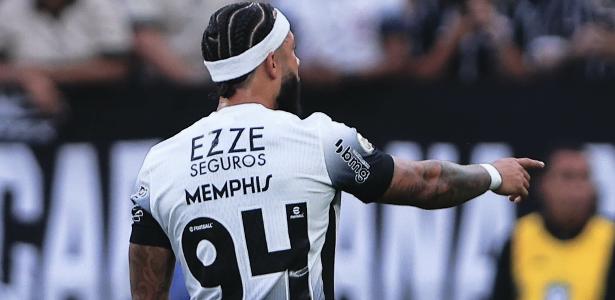 Depay elogia torcida corintiana e promete evolução após estreia no clube