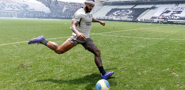 Memphis marca primeiro gol pelo Corinthians com tabela e pedalada impressionantes.