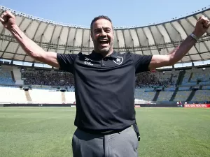 Artur Jorge, do Botafogo, concorre a prêmio como melhor técnico da América