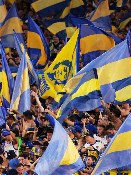 Torcedores do Boca Juniors fazem festa durante jogo contra o Bayern de Munique pelo Mundial de Clubes Torcedores do Boca Juniors fazem festa durante jogo contra o Bayern de Munique pelo Mundial de Clubes