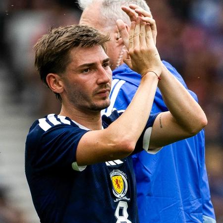Billy Gilmour, da Escócia, se lesionou durante amistoso pré-Copa contra Curaçao