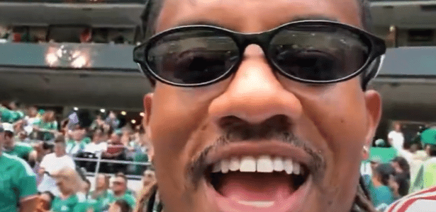 Carillo, do Corinthians, vę abertura da Copa: 'Se colocasse verde, tava f*'
