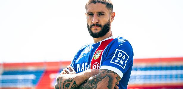 Ex-Palmeiras e Santos, Zé Rafael é anunciado como reforço de time português