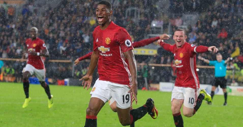 Rashford comemora após marcar para o United