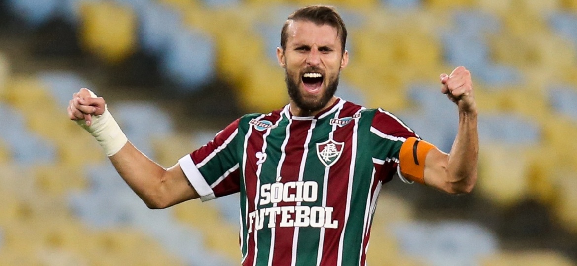 Henrique, zagueiro do Fluminense, vibra durante jogo do clube pela Copa Sul-Americana - LUCAS MERÇON / FLUMINENSE F.C.