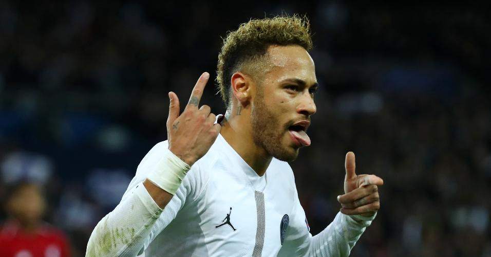Em PSG x Liverpool, Neymar comemora gol que o tornou maior goleador brasileiro da história da Champions