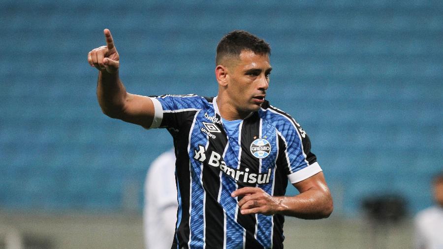 Diego Souza, do Grêmio, durante partida contra Novo Hamburgo pelo campeonato Gaúcho - Everton Silveira/Agência Estado