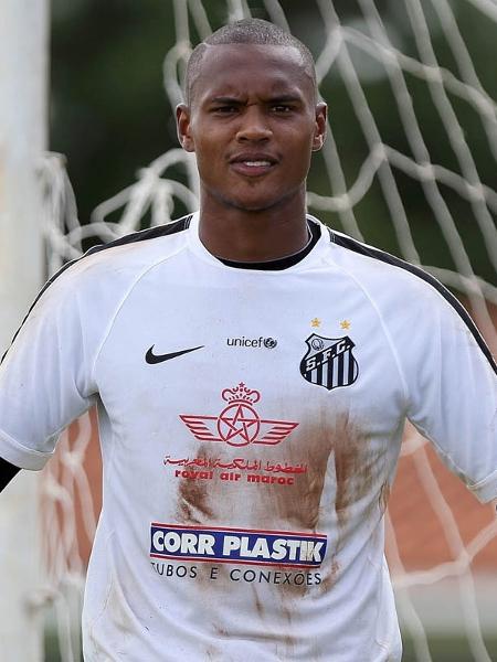 John, goleiro do Santos, está na mira do São Paulo para a próxima temporada - PEDRO ERNESTO GUERRA AZEVEDO/Santos FC