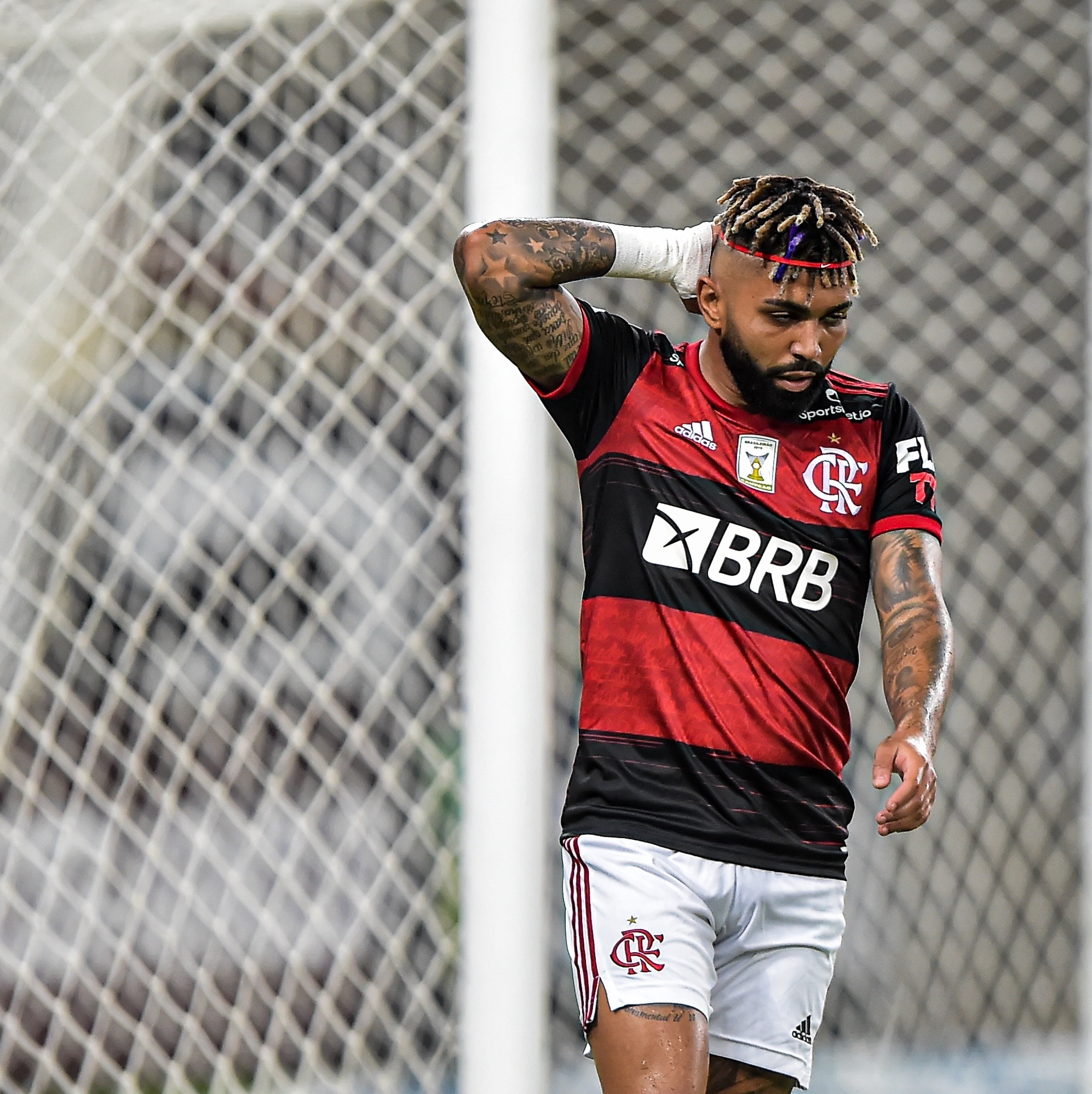 Flamengo: Após polêmica, diretoria tira Isla do clássico com o Vasco
