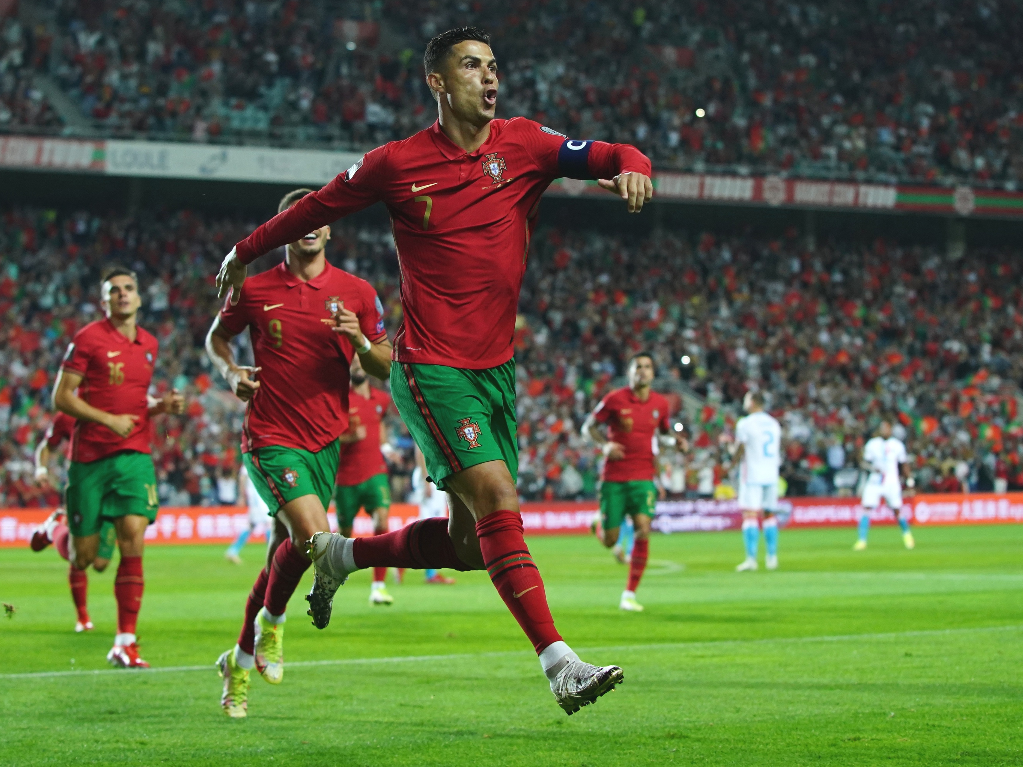 Portugal se despede da Copa com vitória e gol de Cristiano Ronaldo -  Futebol - R7 Copa do Mundo 2014