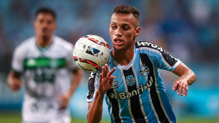 Bitello elogiou o rendimento do time na vitória por 2 a 0 sobre o Sampaio Corrêa - Lucas Uebel/Grêmio FBPA
