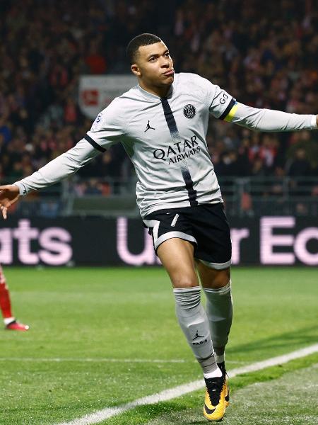 Mbappé comemora gol do PSG contra o Brest - STEPHANE MAHE/REUTERS