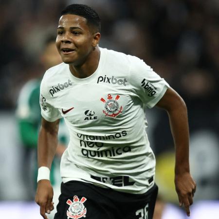 Corinthians recebe sondagem do PSG por atacante Wesley