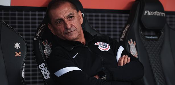 É DECISÃO! Corinthians faz treino tático antes de embarcar para enfrentar o Cuiabá